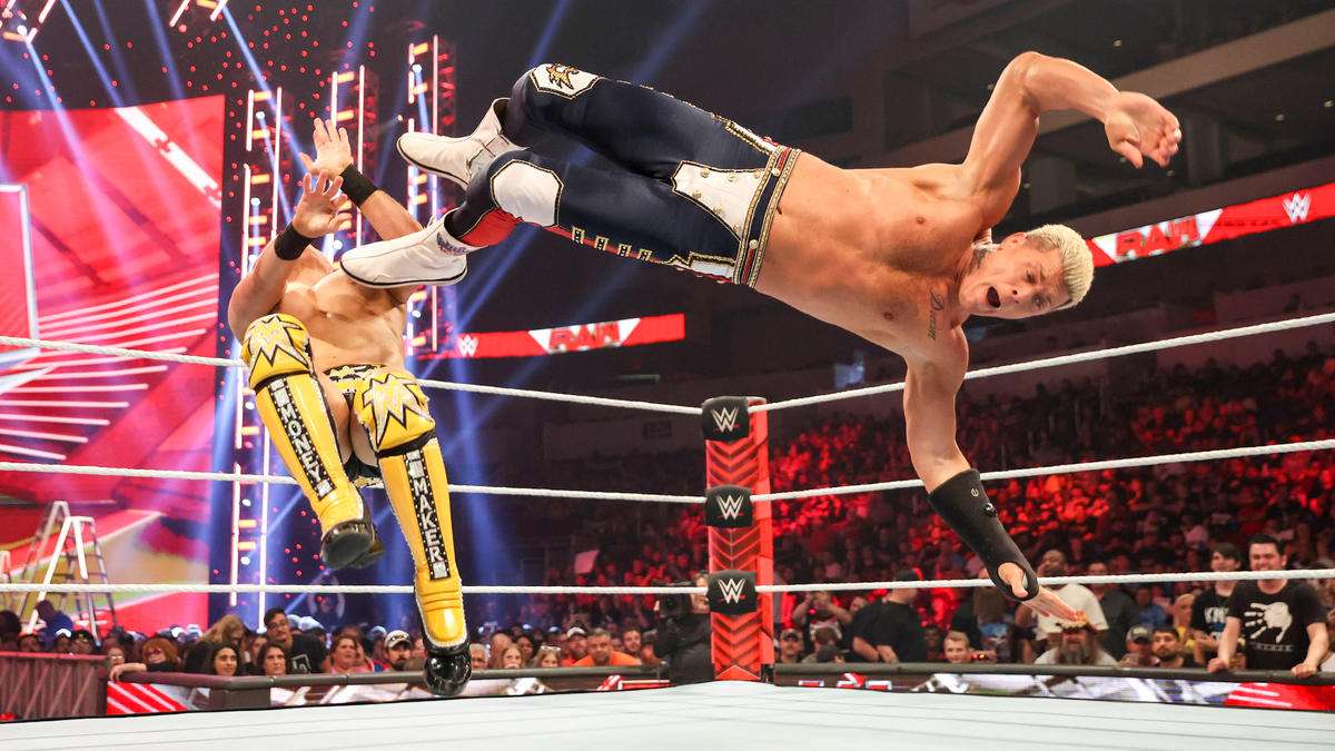 两人分别拥 两人分别拥